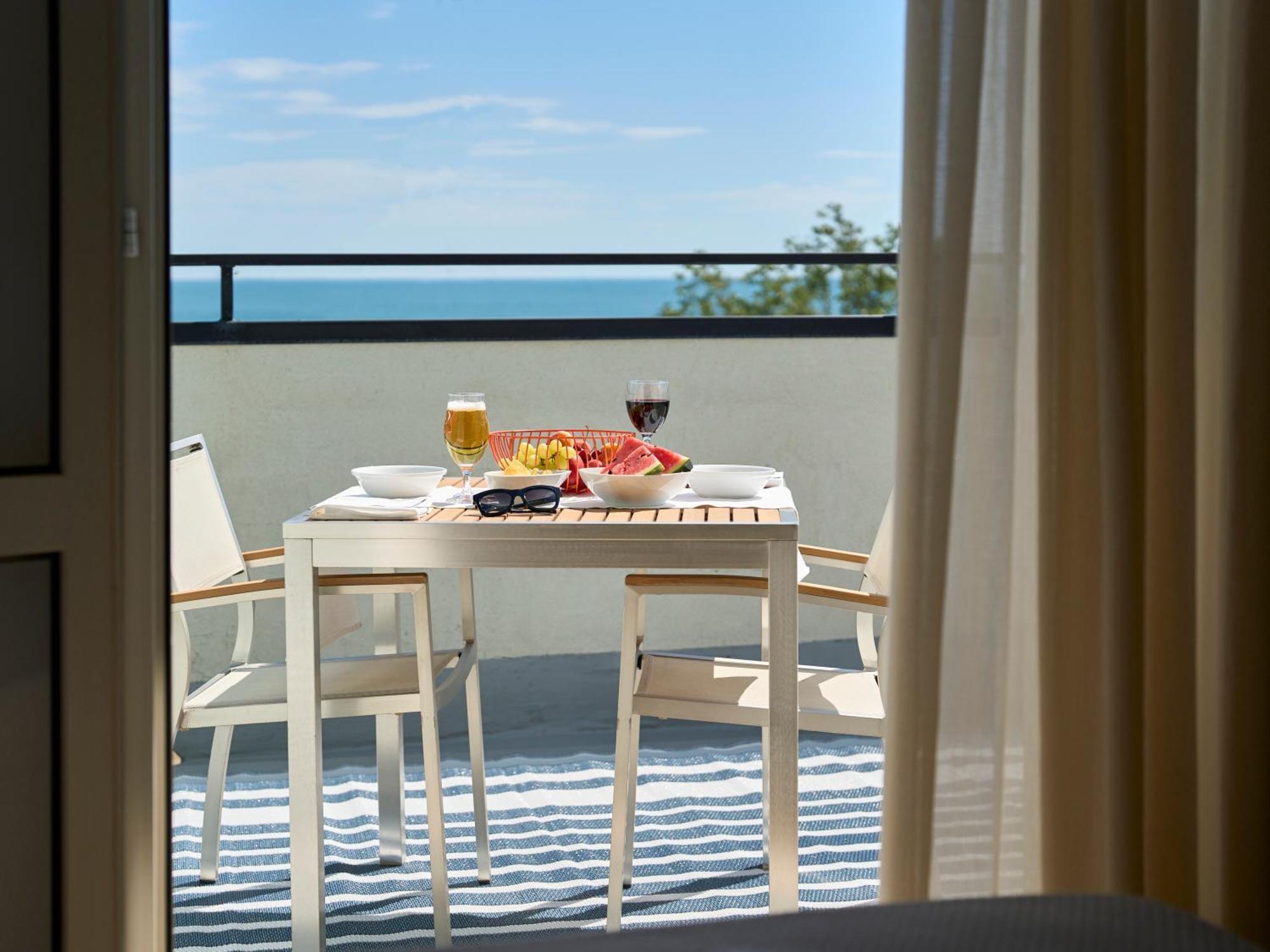 Dolores Hotel 3*